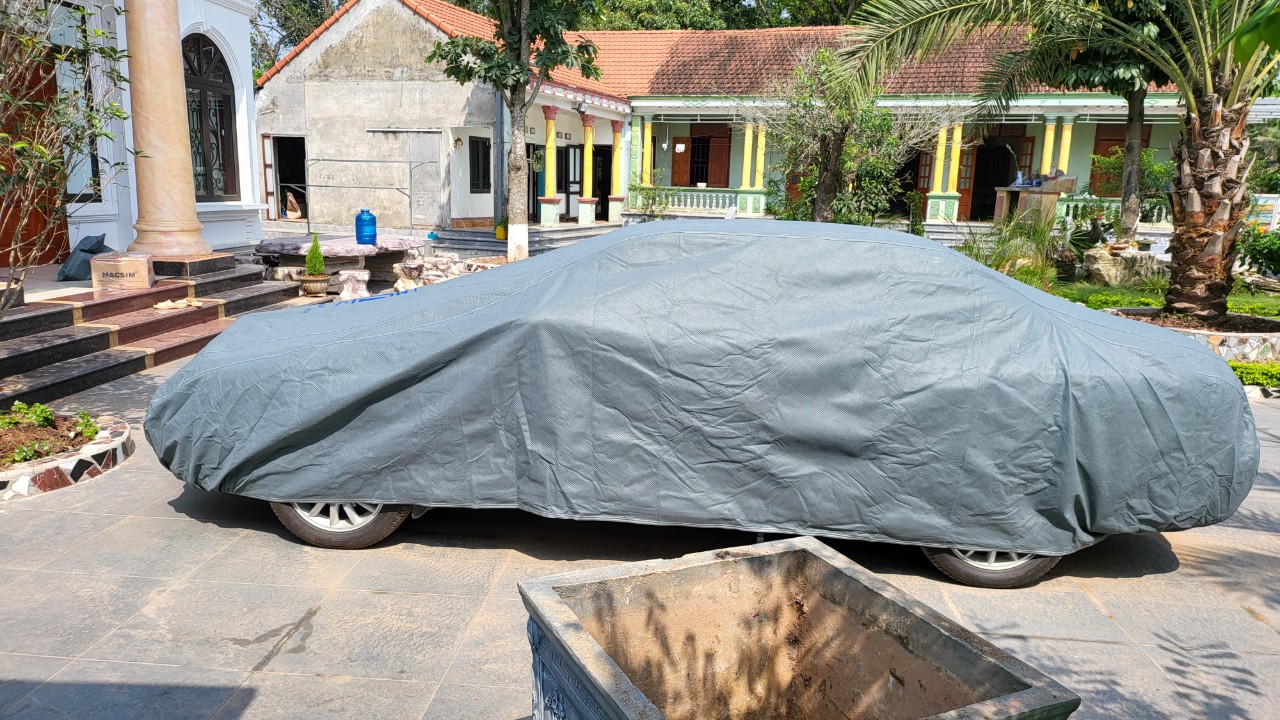 Bạt phủ ô tô chất liệu vải không dệt cao cấp thương hiệu MACSIM dành cho hãng xe Toyota Camry