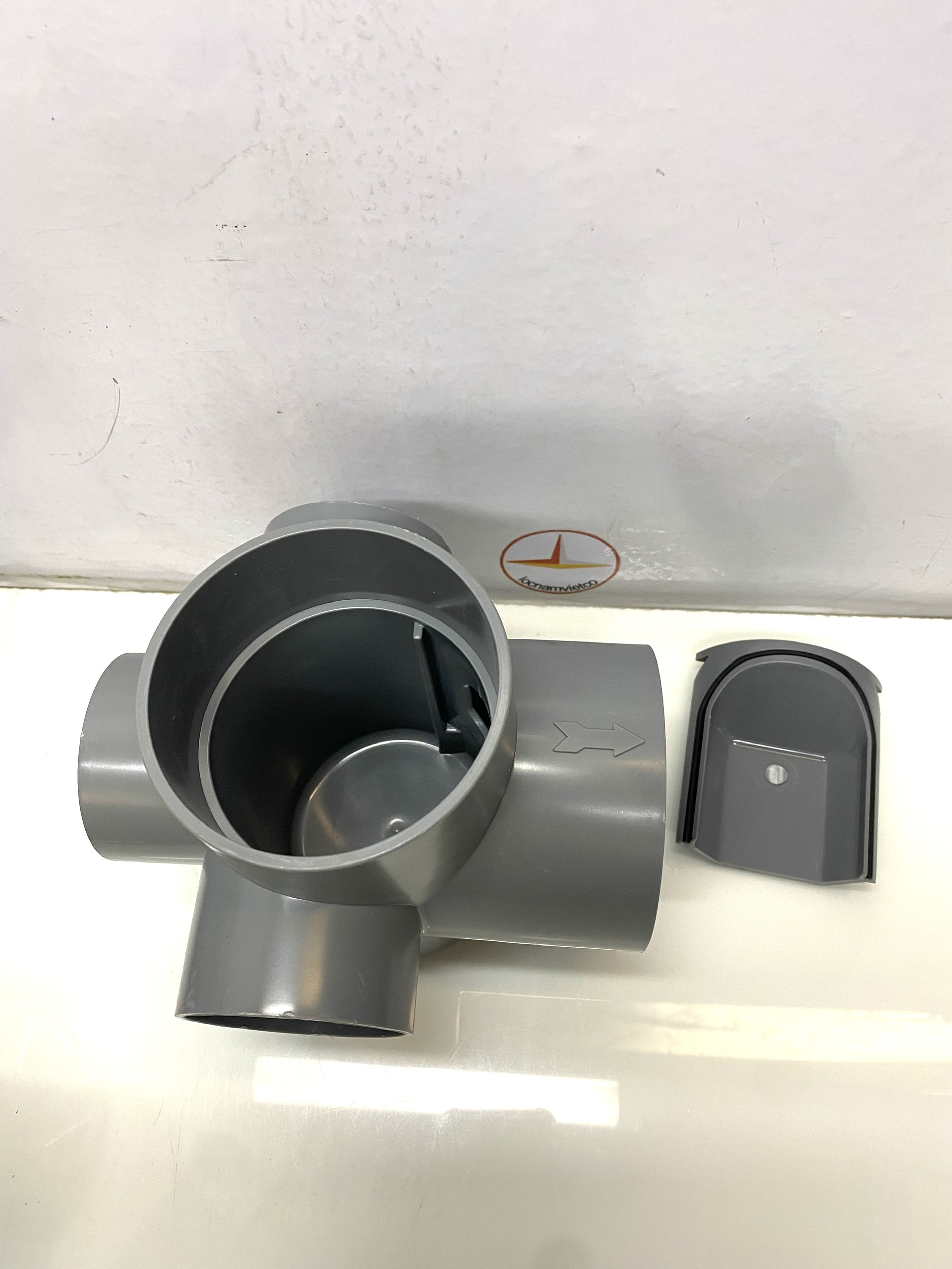 Gom nước thoát sàn 90-90-60-60-60 nhựa PVC