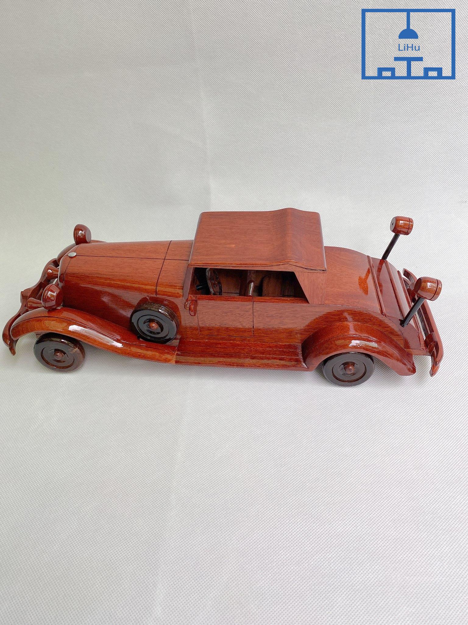 Xe ô tô DUSENBURG làm bằng gỗ nguyên chất - Size 32x12x10cm