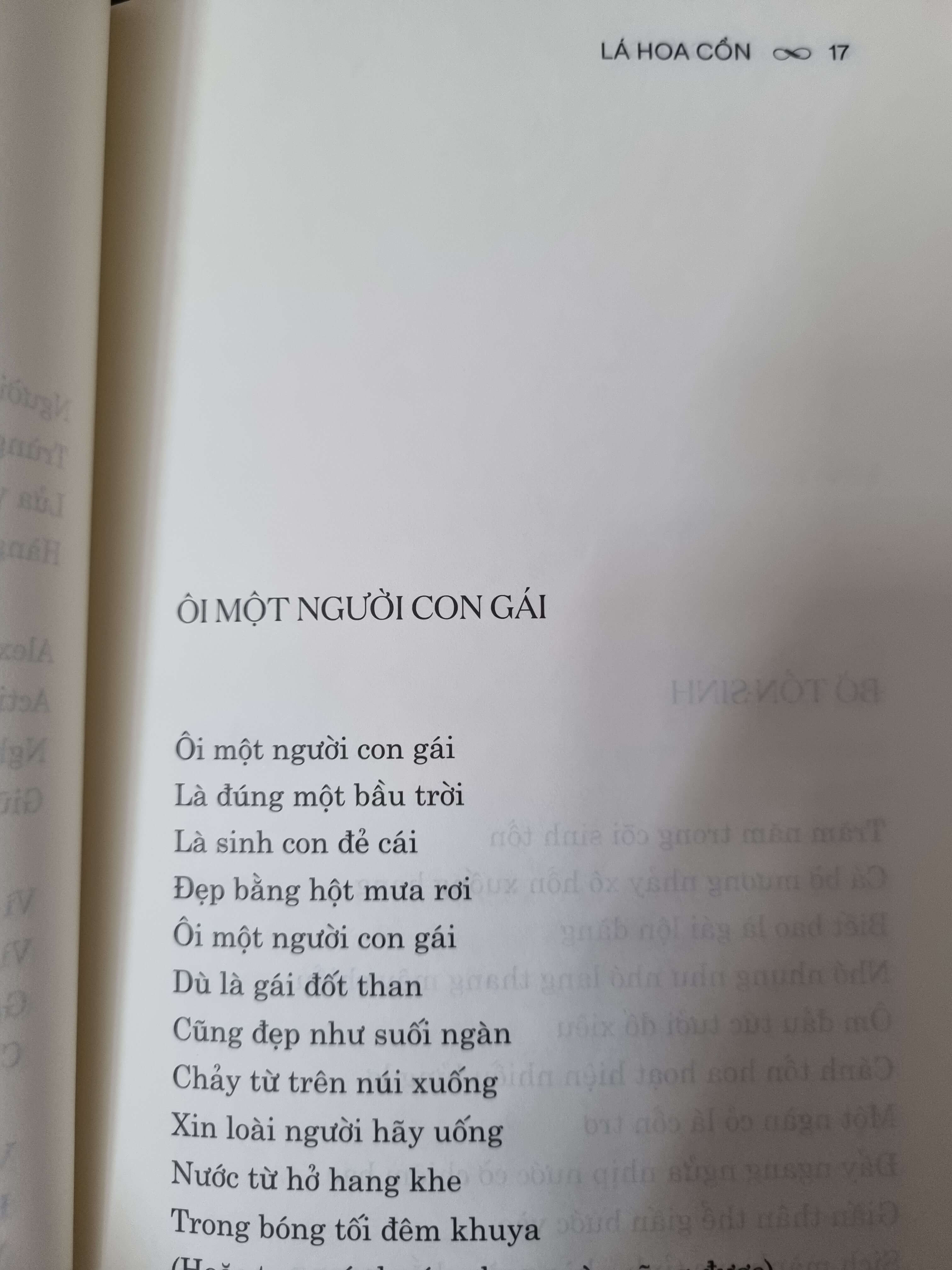 Lá hoa cồn - Thơ Bùi Giáng - Mới tái bản T7/2024 - Kèm sách tặng