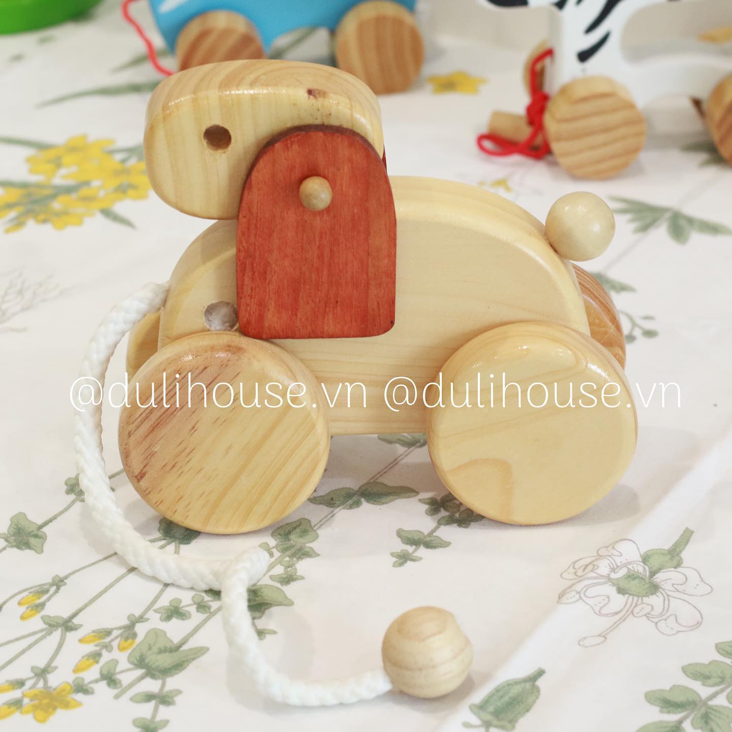 Đồ Chơi Thông Minh Con Thỏ Kéo Dây 4 Bánh Xe - Phát Triển Khả Năng Tư Duy Vận Động Cho Bé