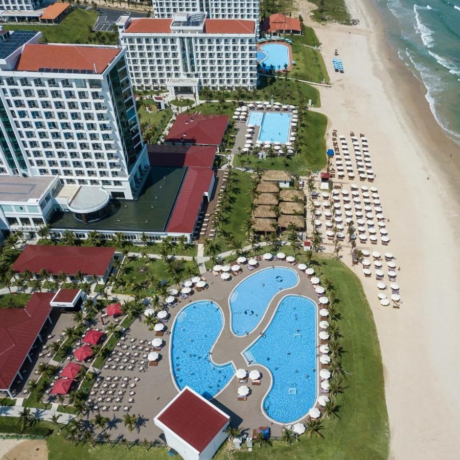 Swandor Cam Ranh Resort 5*. Bao Gồm Ăn Ba Bữa. Miễn Phí Mini Bar Dành Cho 02 Khách.