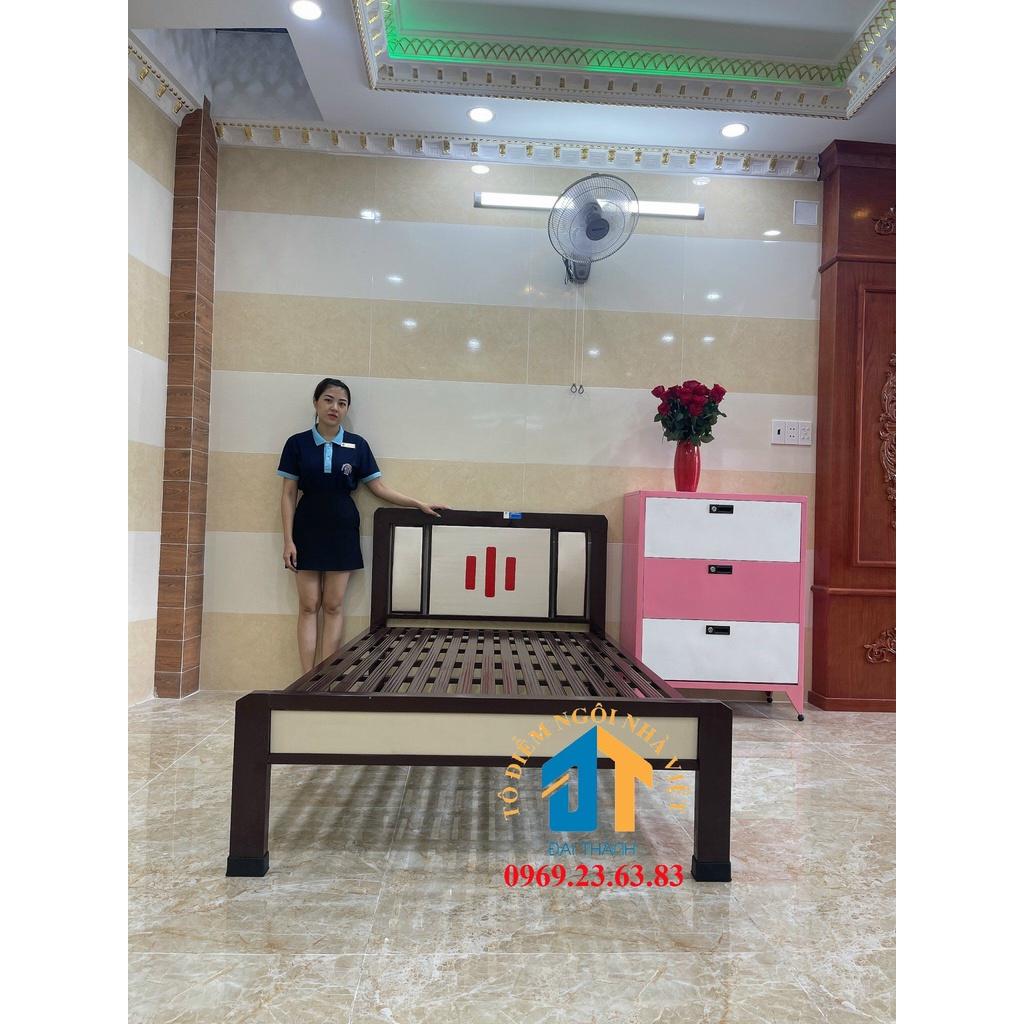 Giường sắt hộp vuông 48 cao cấp Đại Thành 1m6x2m