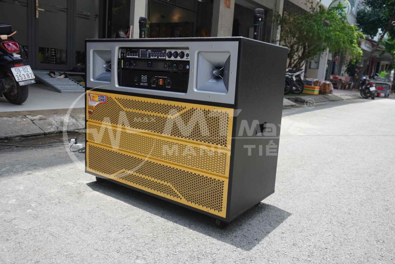 Loa kéo di động MTMax 1102 - Dàn karaoke ngoài trời bass 4 tấc đôi ngang, 2 treble - Loa khủng long công suất cực lớn đến 2400W - đầy công suất 24 sò LA1200 (design martin) Vang fx30 Micro ugx23 đủ kết nối Bluetooth, AV, USB, SD card, TWS hàng chính hãng