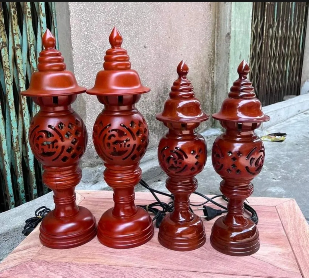 Cặp đèn thờ gỗ xà cừ-Cặp đèn thờ quả dứa cao 41cm Phúc Lộc Thọ mẫu mới