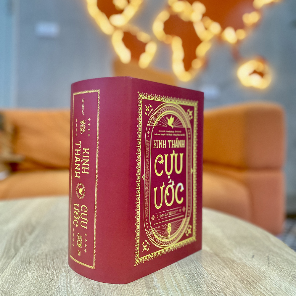 Sách - Kinh Thánh - Cựu Ước - Tặng Kèm 01 Quyển Ngôn Sứ