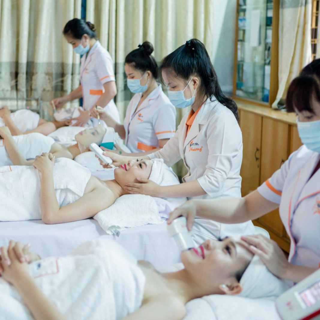 Liệu Trình Căng Bóng Sáng Da Tại Thẩm Mỹ Viện Phương