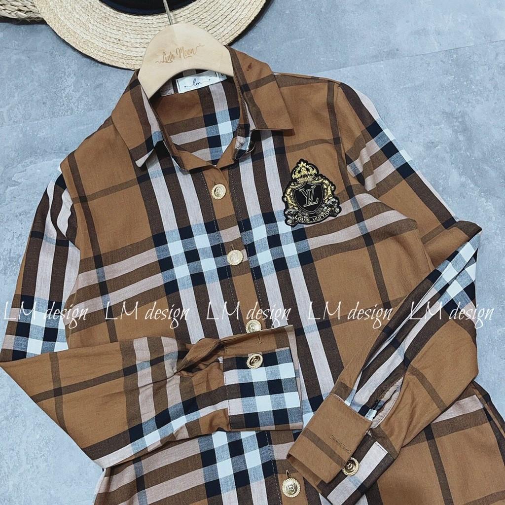 Áo Sơ Mi Kẻ Thô Dũi Logo Tag Đá
