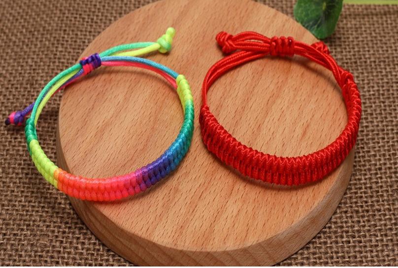Bộ 2 Vòng tay chỉ đỏ may mắn sức khỏe