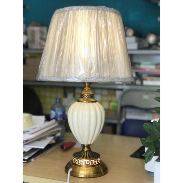 Đèn bàn gốm sứ, đèn để bàn HQ