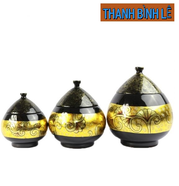 Hủ mận sơn mài họa tiết phong phú
