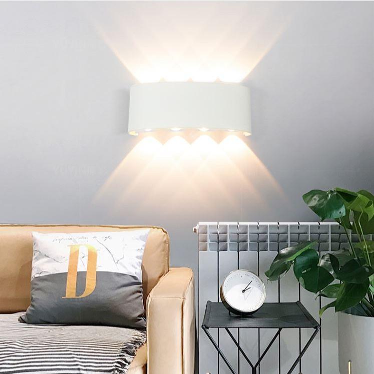 Đèn tường kiểu dáng hiện đại, tinh tế.