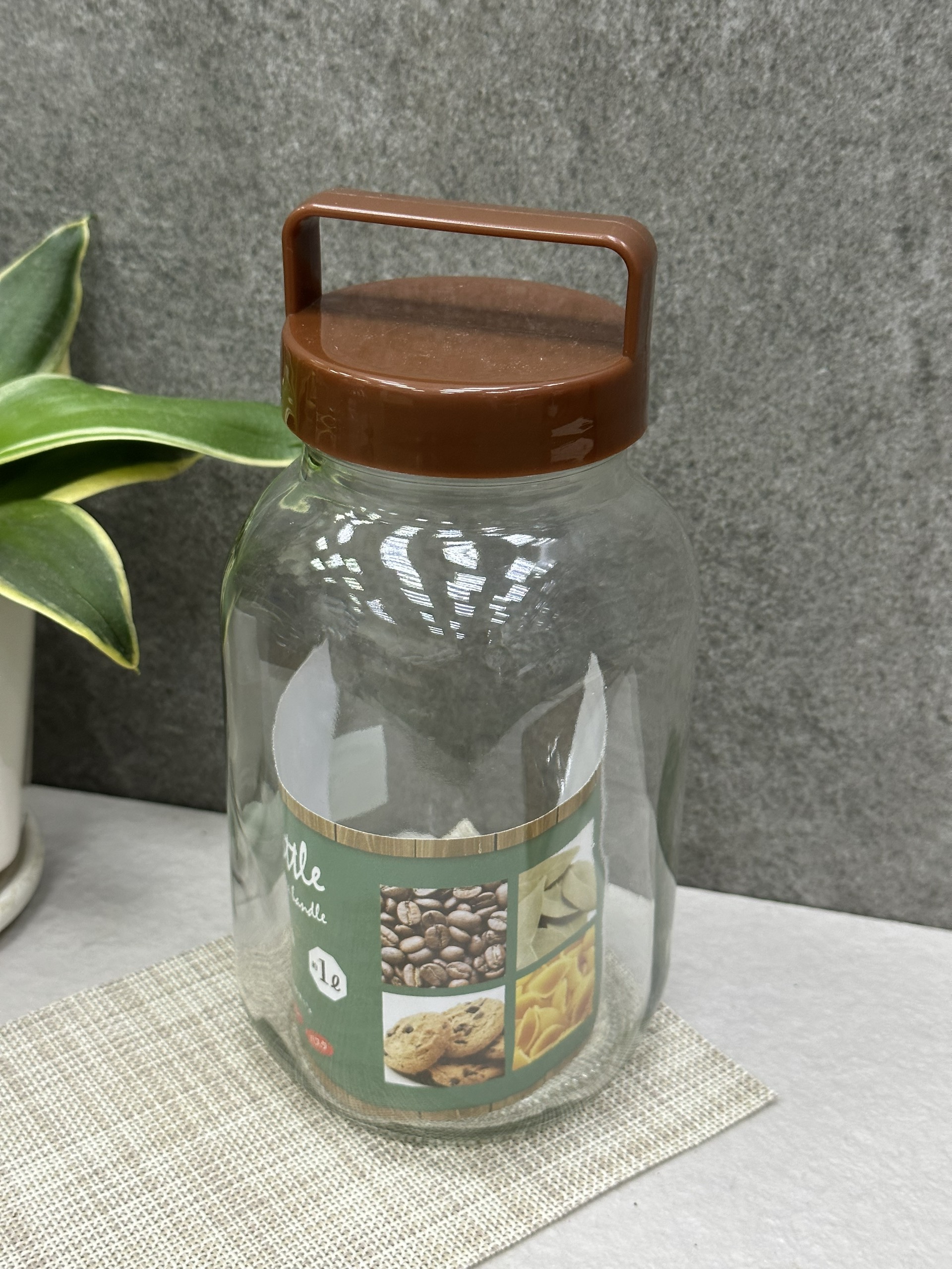 Lọ thủy tinh quai xách 1L