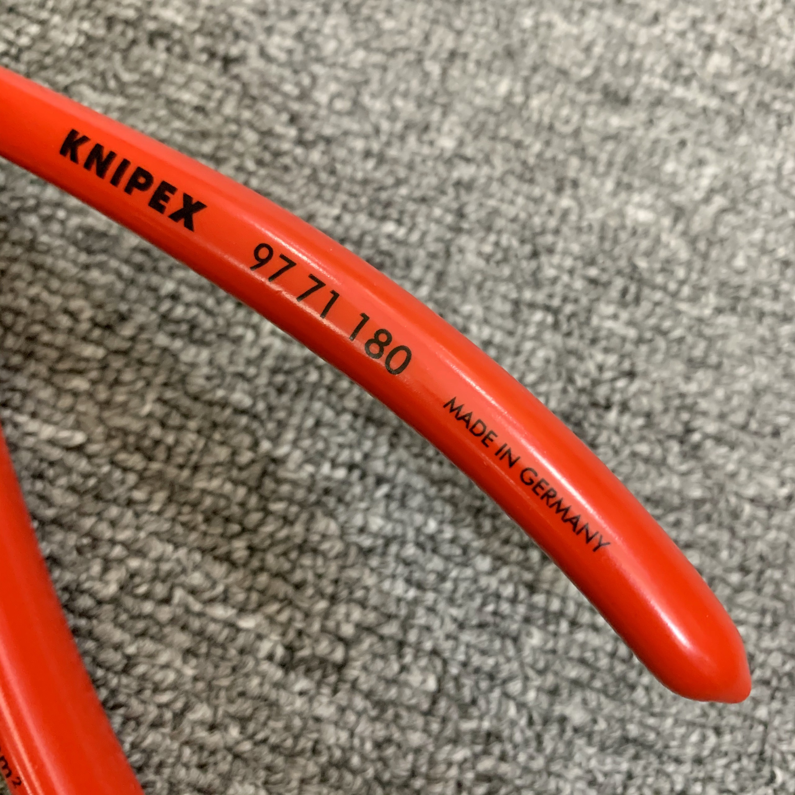 KỀM BẤM CỐT KNIPEX 97 71 180