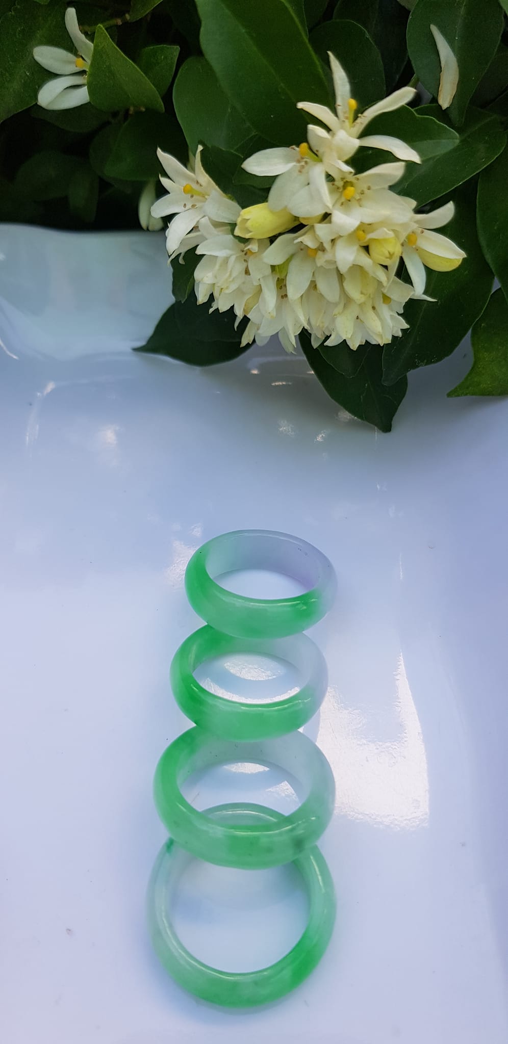 Nhẫn đeo tay nữ đá cẩm thạch tự nhiên Màu xanh lý tươi trắng bóng rất đẹp Nhẫn Ni 17mm x cao 6mm/7mm