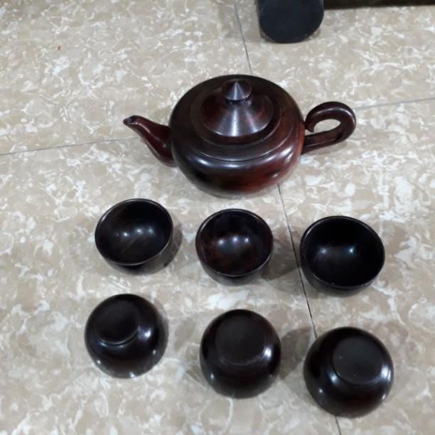 Bộ ấm chén gỗ trắc để bàn phòng khách