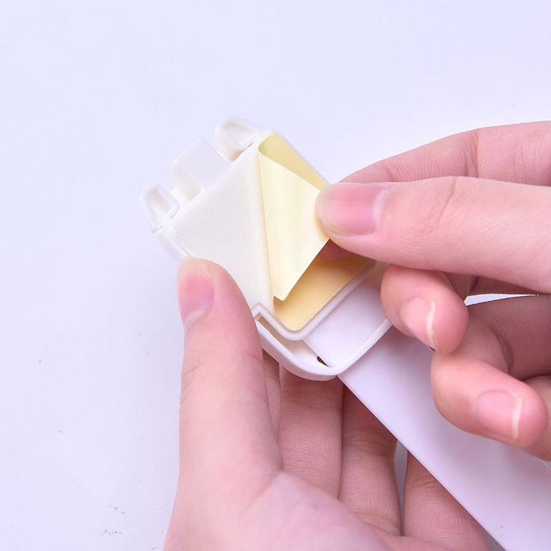Khóa Cửa Tủ An Toàn Cho Bé