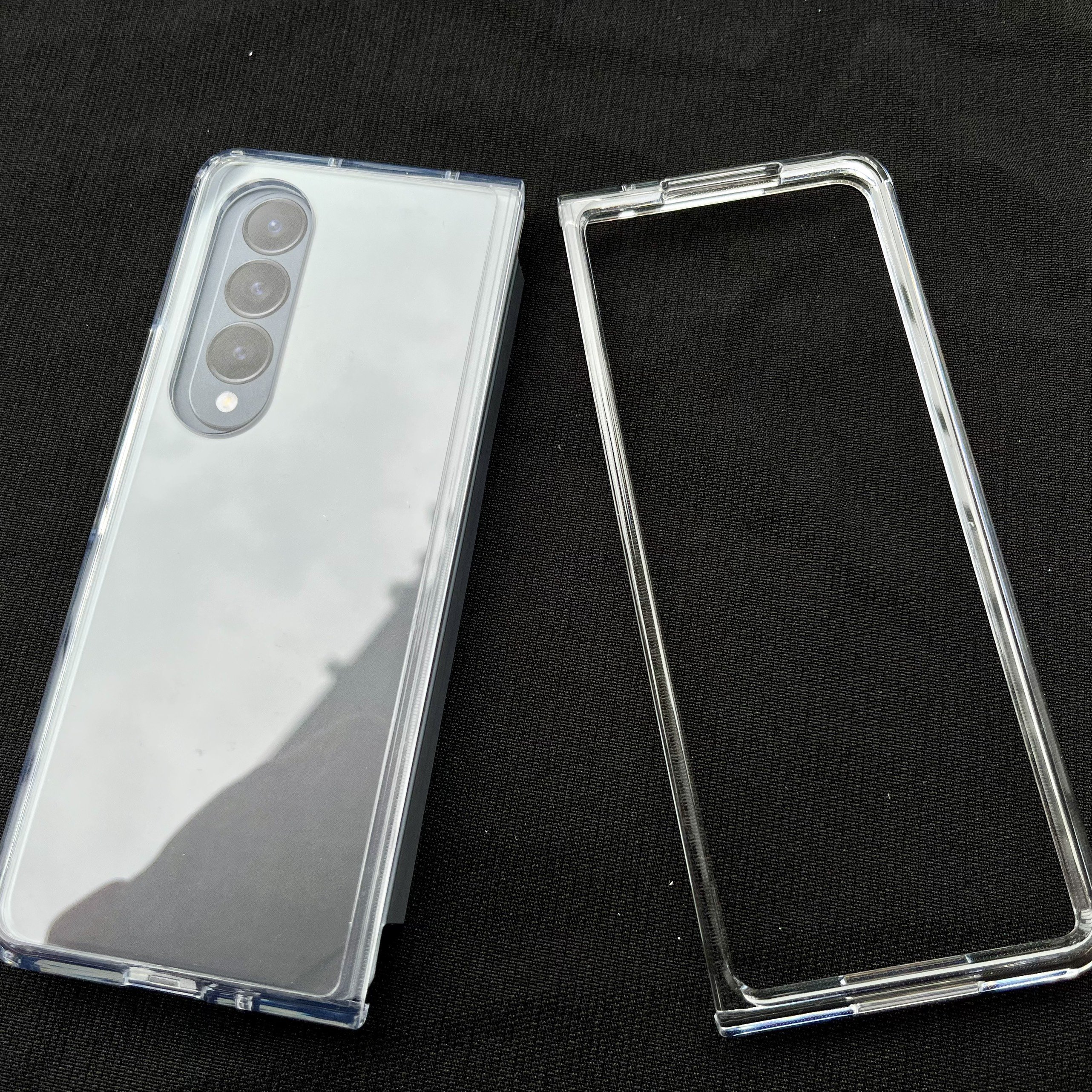 Ốp Lưng Trong Suốt UNIQ Hybrid LifePro Xtreme Dành Cho Samsung Galaxy Z Fold 4 5G - Hàng Chính Hãng