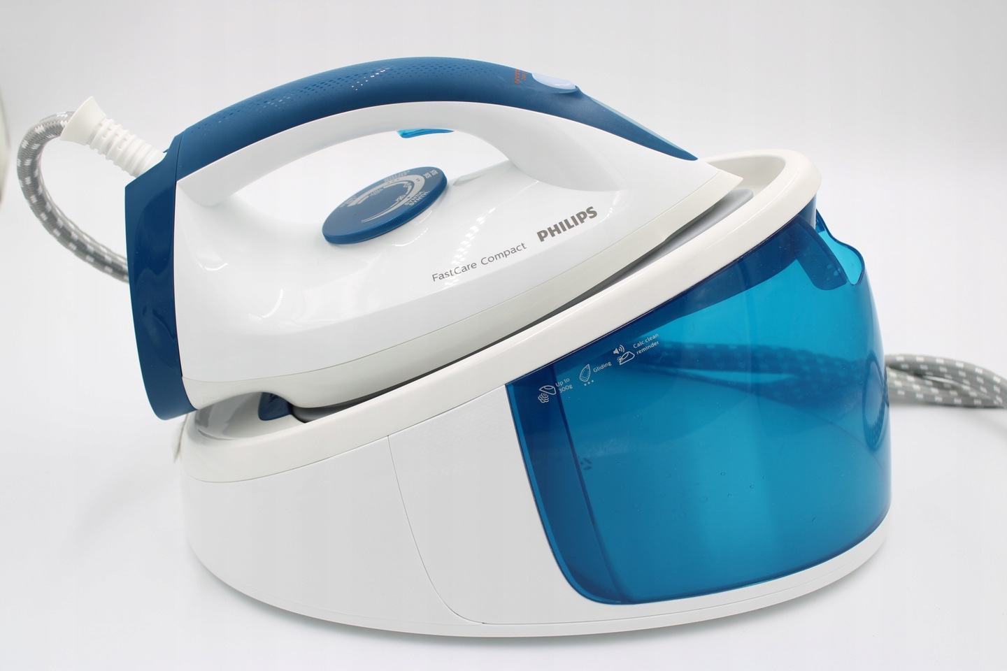 Bàn là hơi nước Philips GC6722/20 FastCare Compact 2400 Hàng chính Hãng