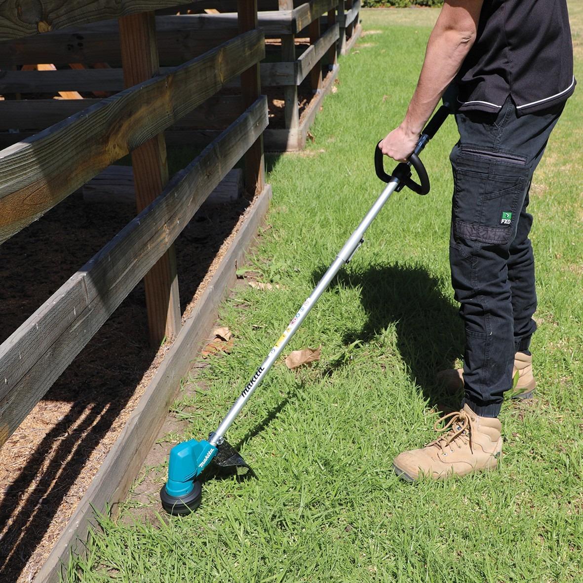 MÁY CẮT CỎ DÙNG PIN BL 18V 300 MM MAKITA DUR192LZ - HÀNG CHÍNH HÃNG
