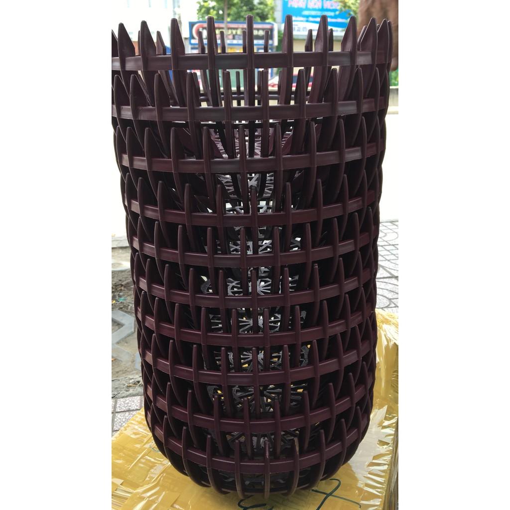 Combo 10 chậu bí nhựa màu nâu đường kính 26cm kèm 10 túi lưới