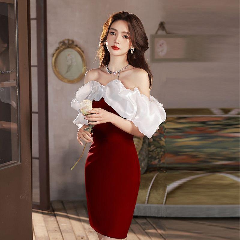 ĐẦM UMI TRỄ VAI DỰ TIỆC SANG TRỌNG