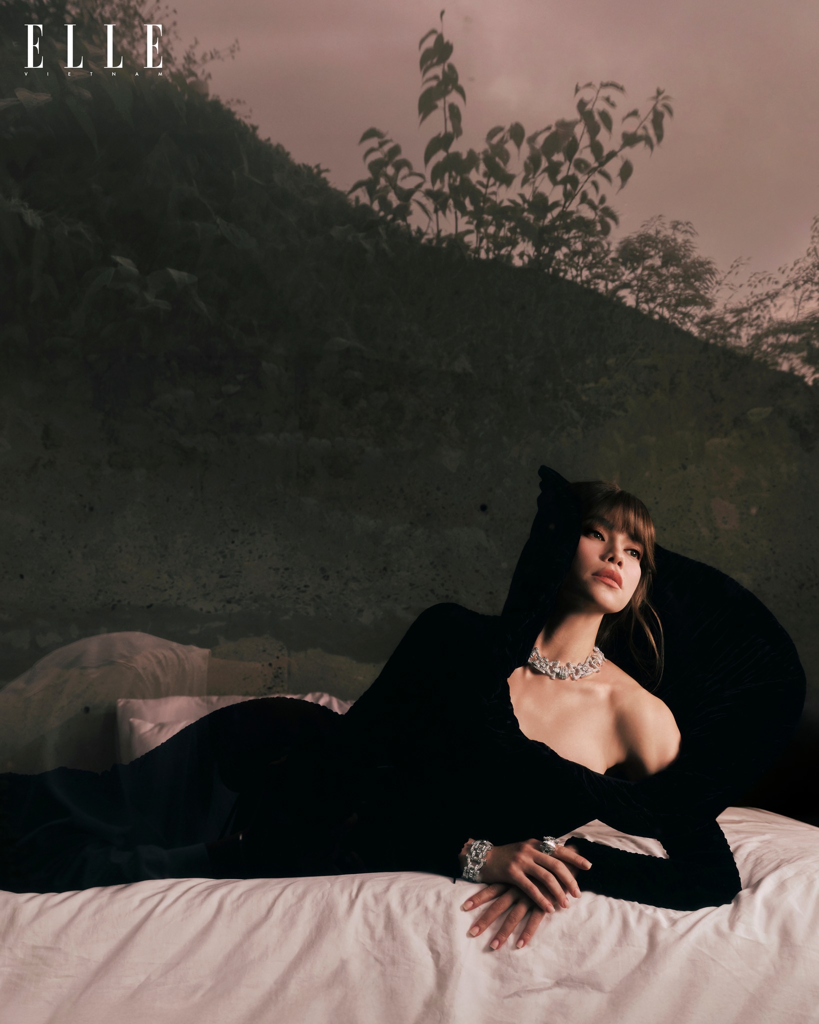 Tạp chí Phái đẹp ELLE 2026 – A VERDANT DREAM [HỒ NGỌC HÀ]