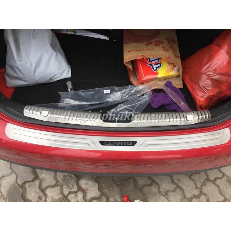 BỘ SẢN PHẨM Nẹp bước chân và ốp chống trầy cốp Kia Cerato 2016-2018 - Mẫu Inox