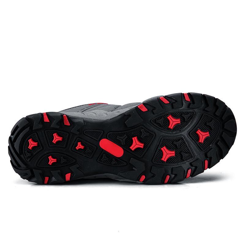 Giày boots leo núi chống trượt