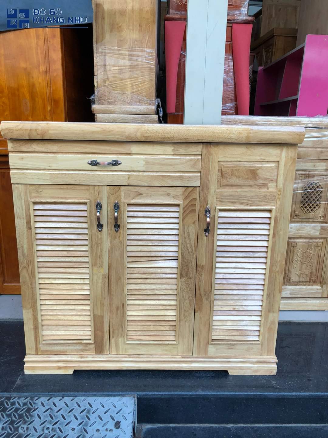 Tủ giày dép 1M 2 bằng gỗ cao su