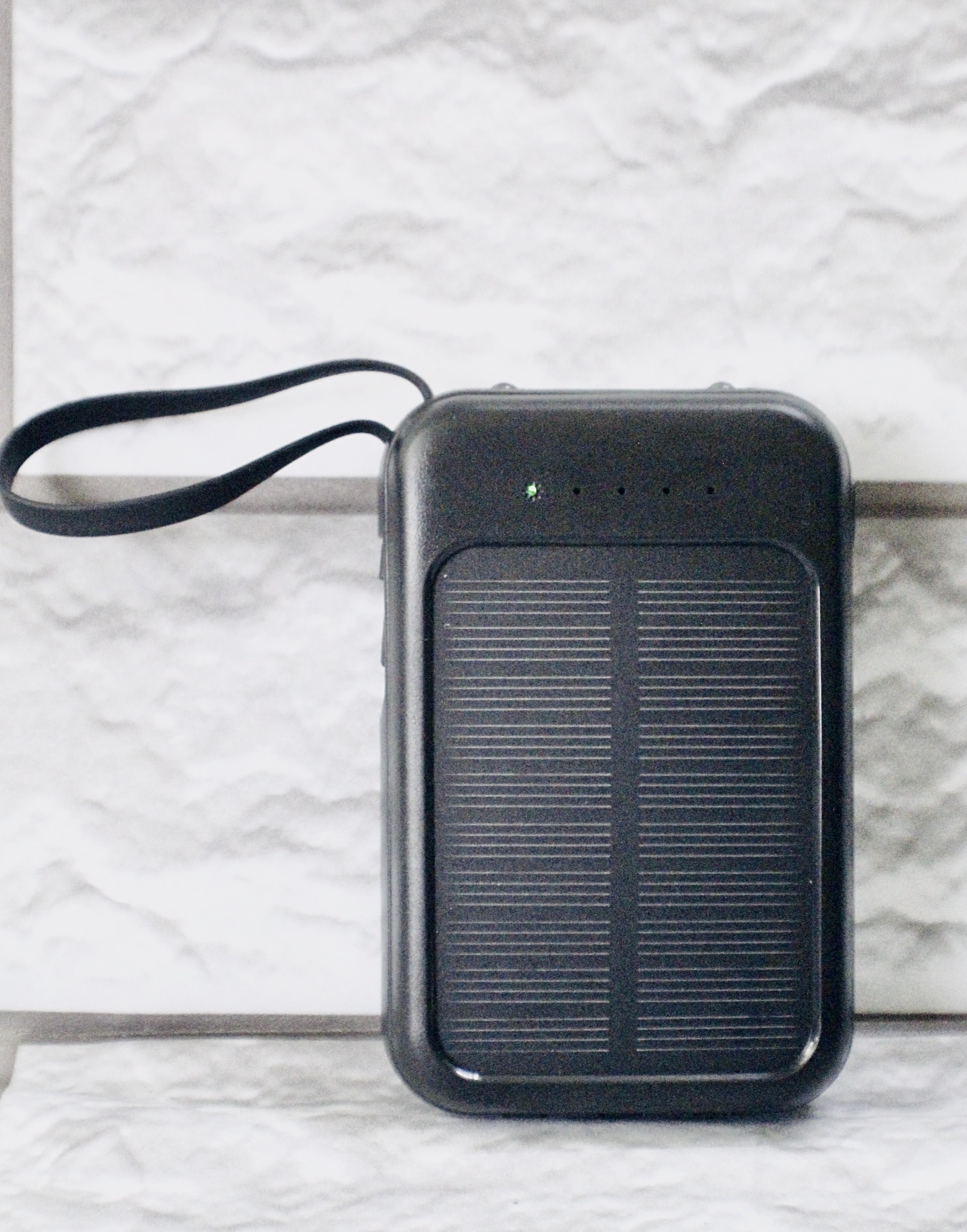 Pin Sạc Dự Phòng 10000mAh LINRUI LR001 Có Cáp Sẵn, Đèn LED - Hàng Chính Hãng