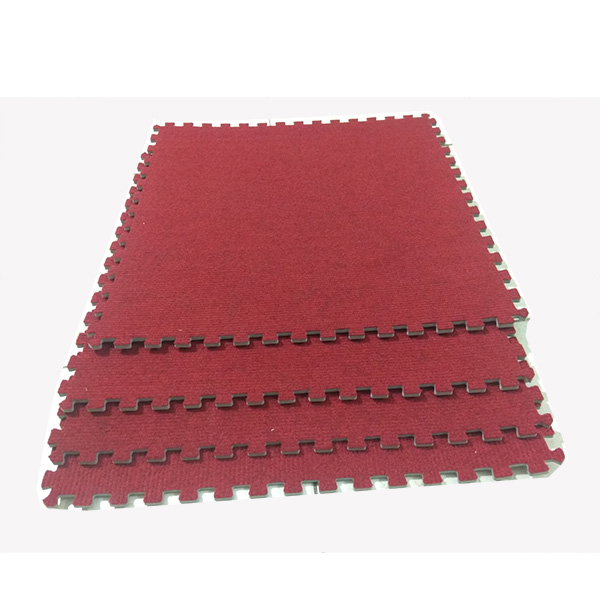 Bộ 4 tấm xốp ghép, mặt là thảm nỉ kích thước 50cm x 50cm x 0,6cm/tấm,