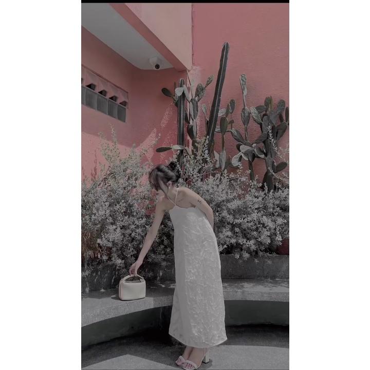 Đầm yếm maxi trắng đi biển, Váy yếm trắng cổ dây suông dài Cao Cấp thêu hoa, sexy quyến rũ MiNhi