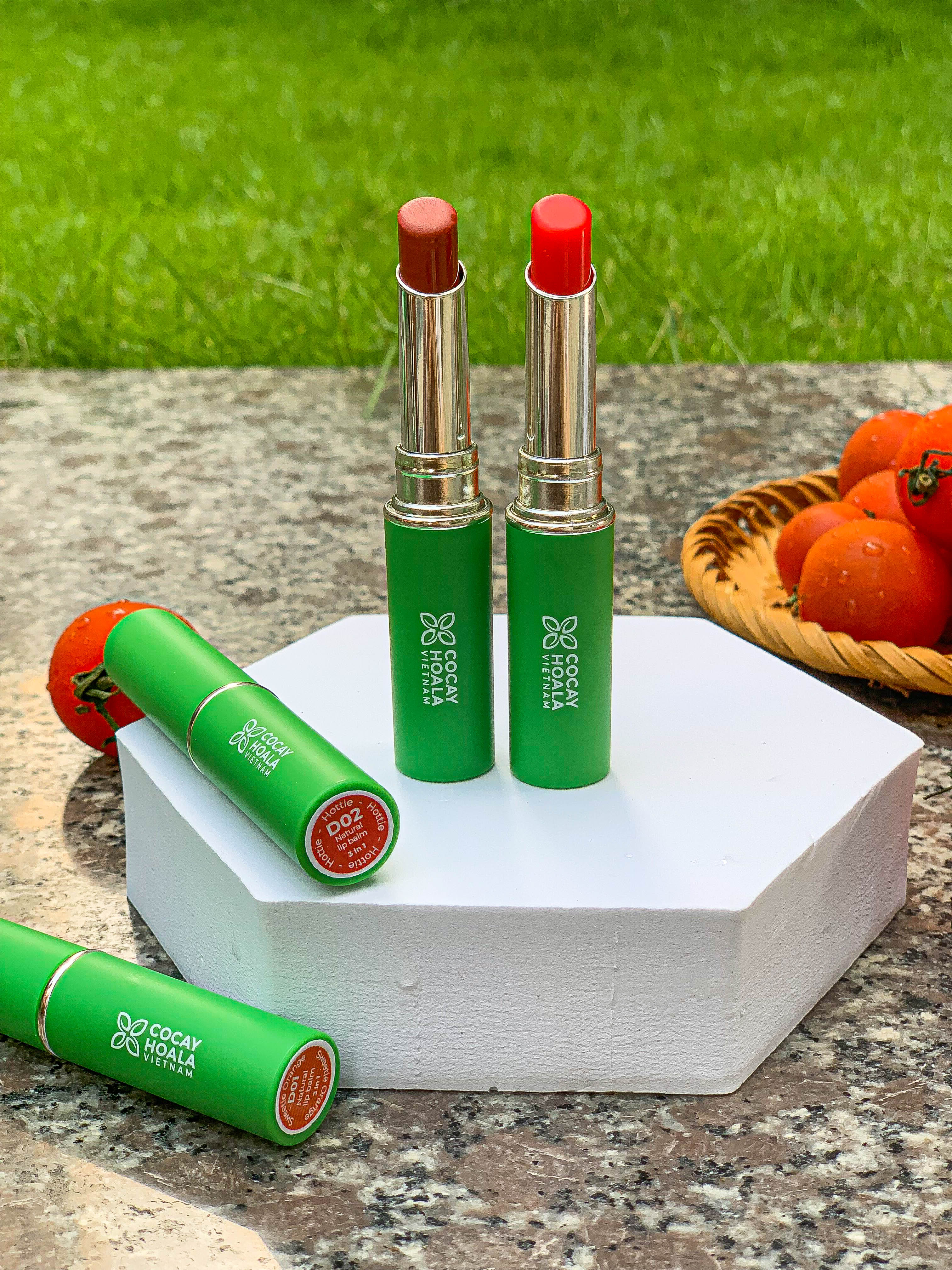 Son dưỡng hữu cơ KHÔNG MÀU hồng môi mềm mịn mọng nước 3M Cocayhoala - 1.5g