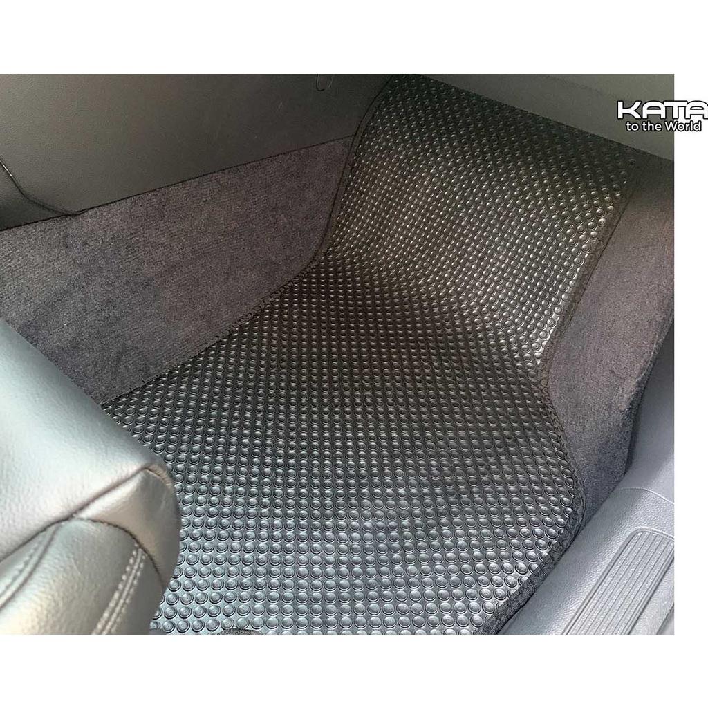Thảm lót sàn ô tô KATA cho xe Volkswagen Passat - Khít với sàn xe, Chống trơn, Không mùi, Không ẩm mốc