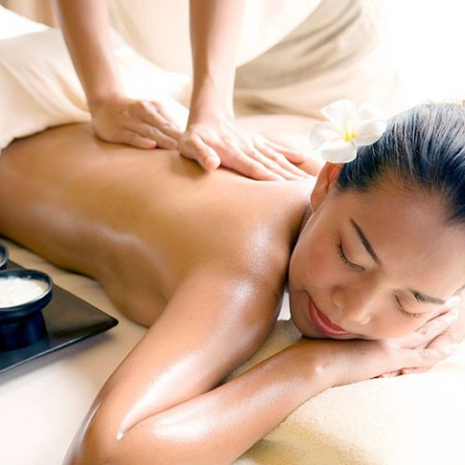 Hình ảnh Liệu trình Massage Toàn Thân Thư Giãn Đá Nóng + Tinh Dầu Mỹ + Ngâm Chân Thảo Dược Đào Thải Độc Tố 75 Phút tại Happy Beauty & Spa