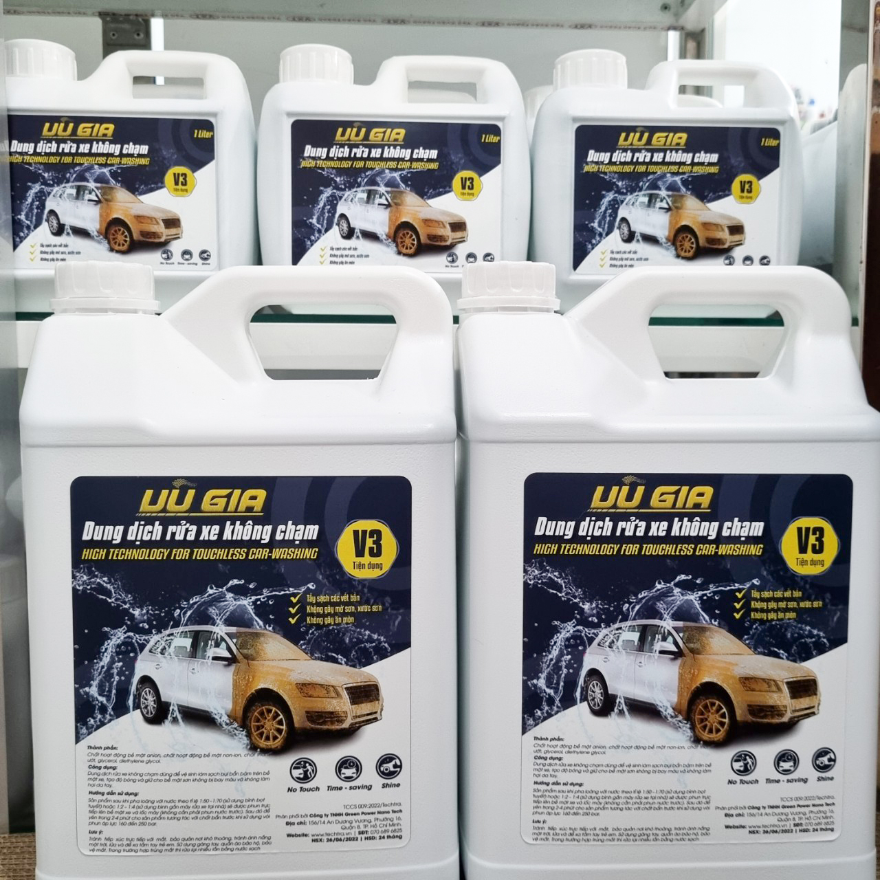 Nước rửa xe không chạm Unitech V3 | Xà phòng bọt tuyết rửa xe ô tô, xe máy siêu sạch