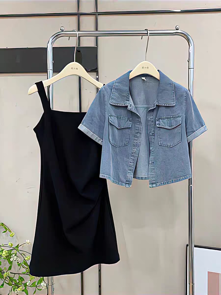 Áo khoác bò dáng croptop tay ngắn trẻ trung áo khóa mùa hè một hàng cúc chất liệu denim cá tính năng động