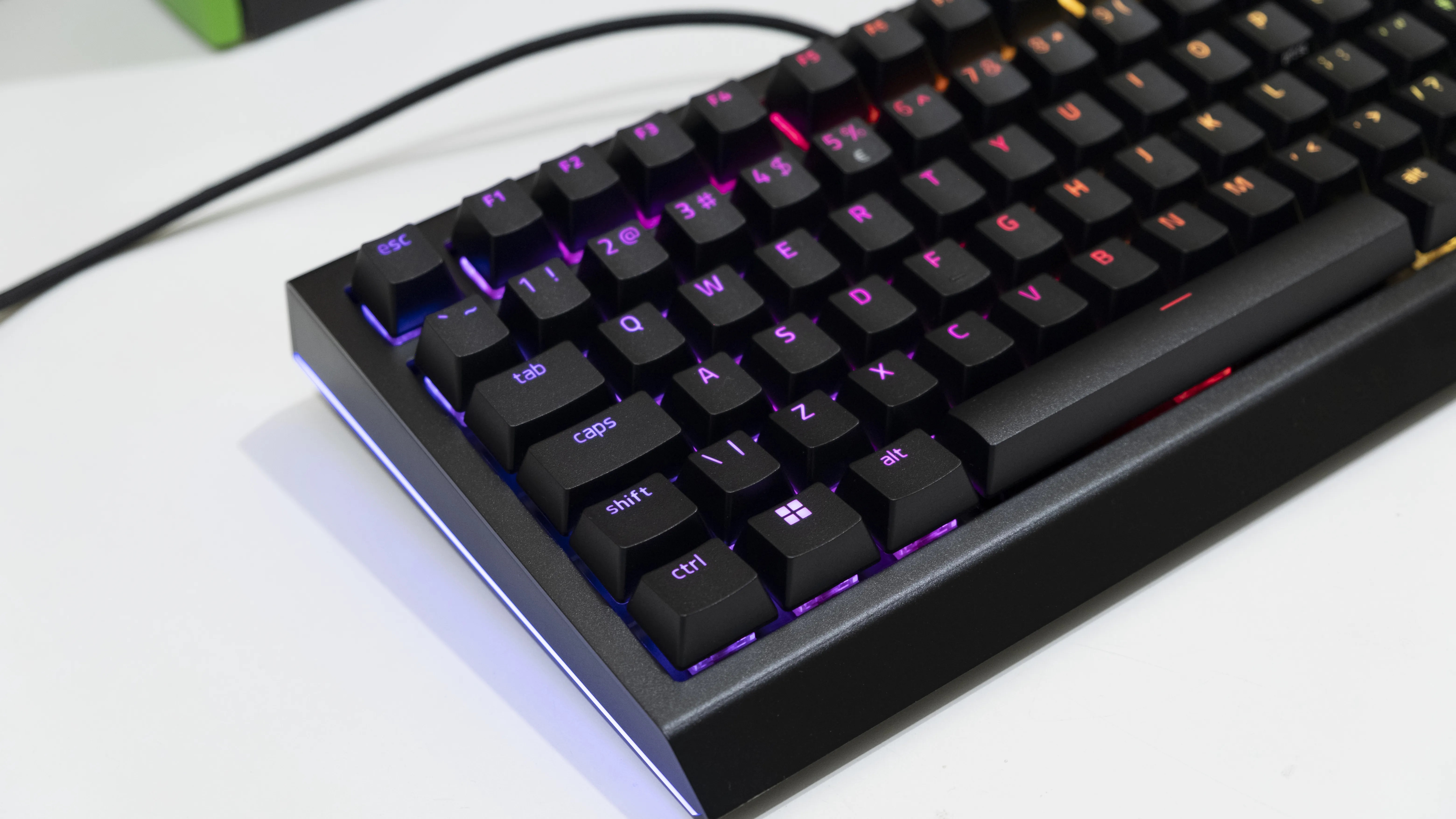 [Mới, hàng chính hãng] Bàn phím Razer BlackWidow V4 75