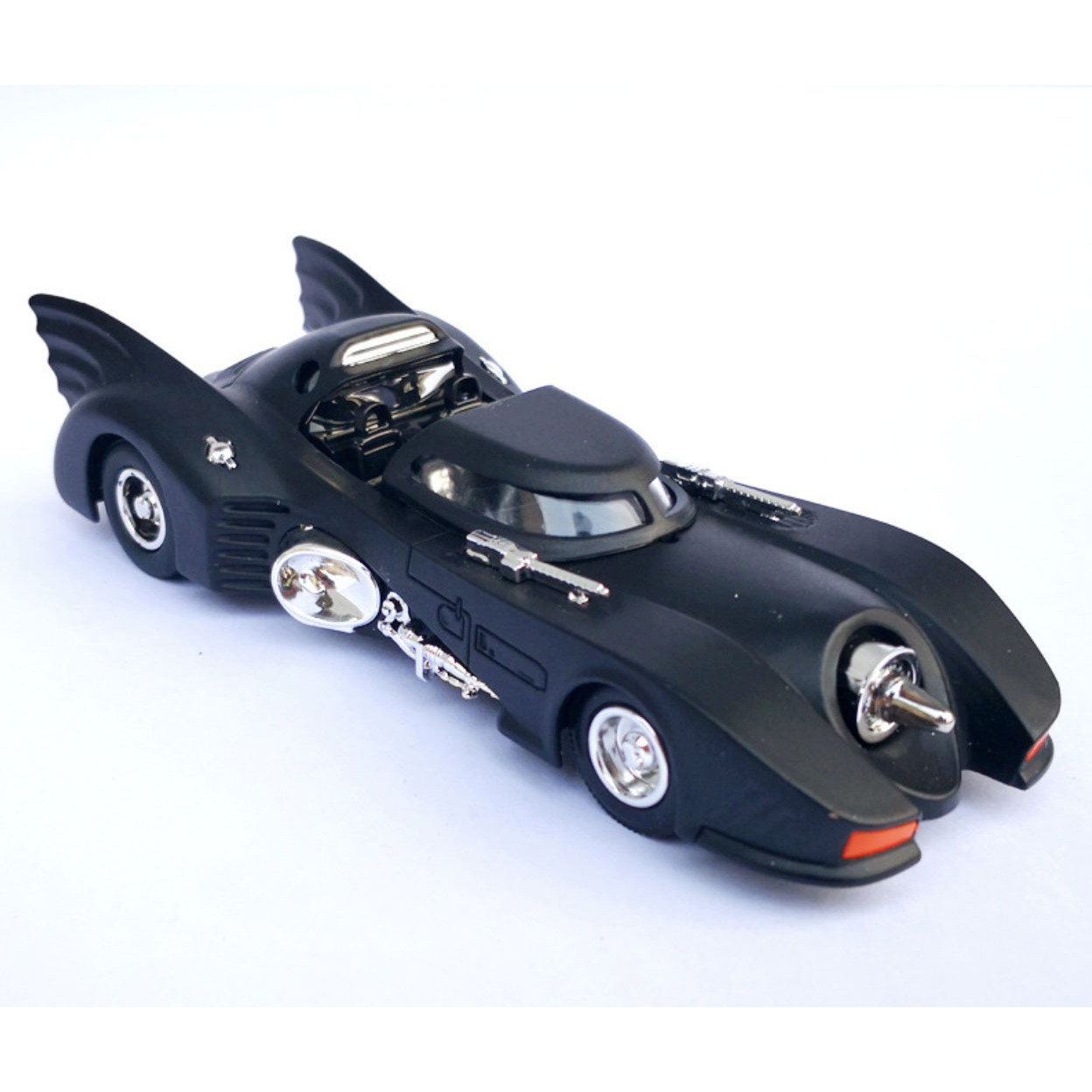 Mô hình xe oto chiến đấu Batman 13x5.5x3cm - Đen