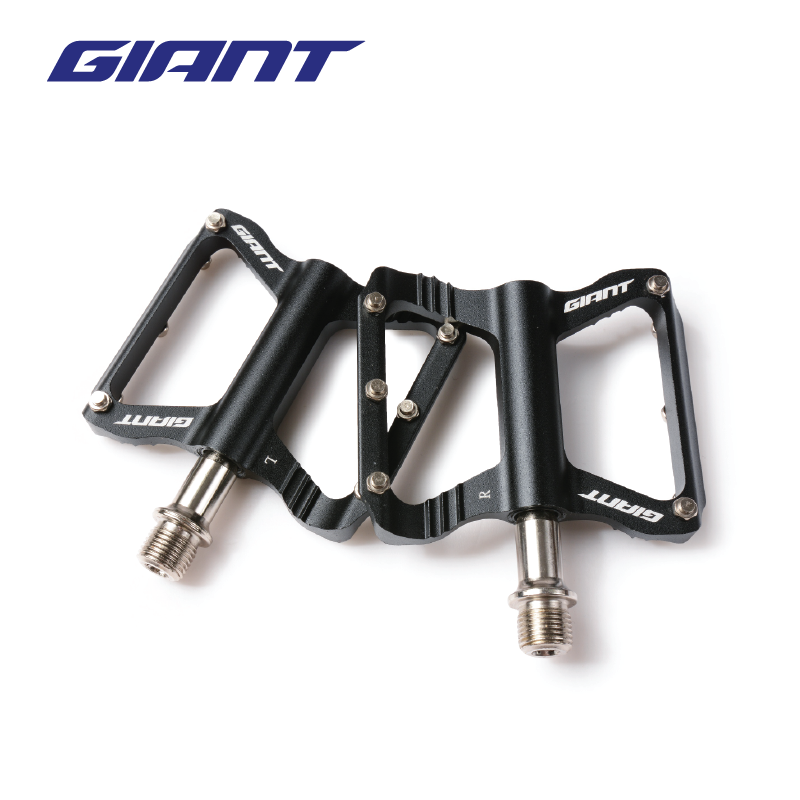 BÀN ĐẠP GIANT – BUTTERFLY