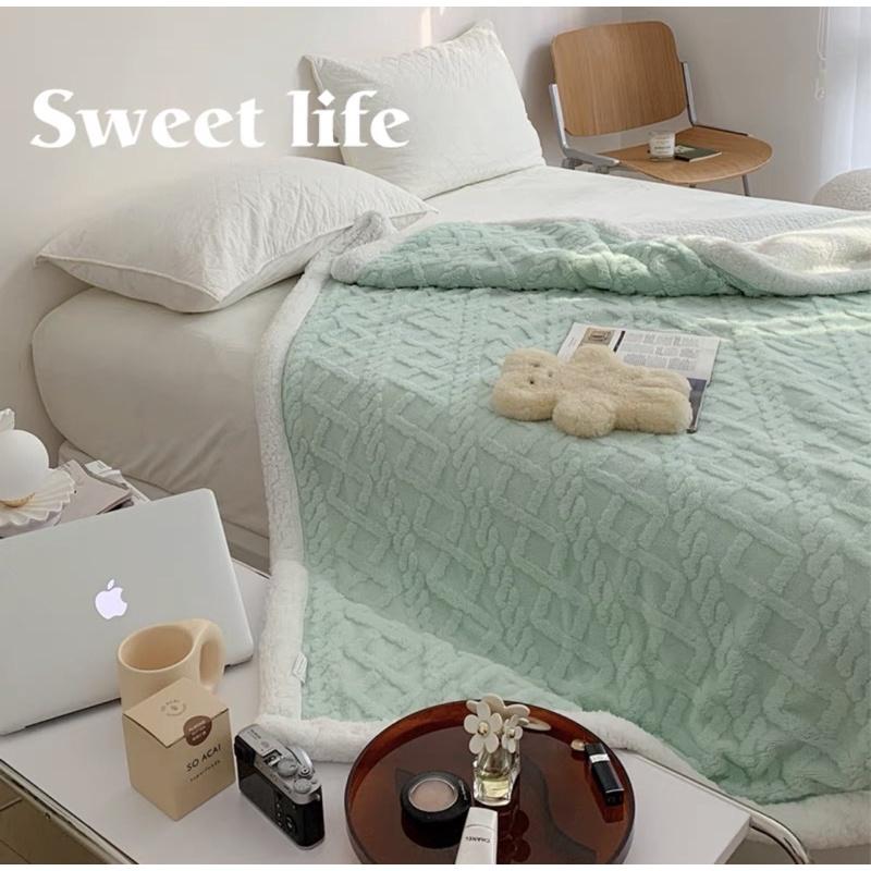 Chăn Cừu Vặn Thừng Mini Size Ấm Áp, Mềm , Giữ nhiêt Tốt_shinbedding