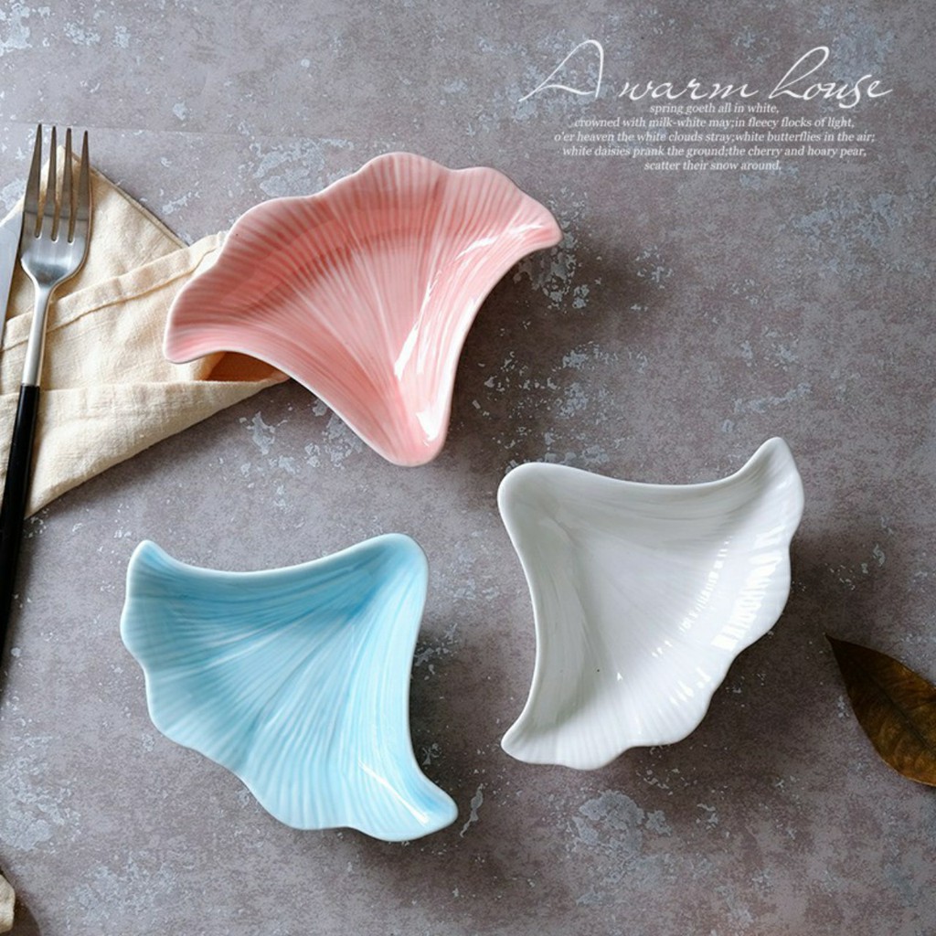 Đĩa sứ ăn dặm hình hoa loa kèn