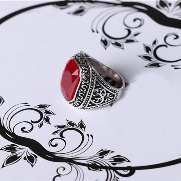 2X Fashion Man Punk Rings Vintage Red Gem Finger Ring With Red Rhinestone 18mm