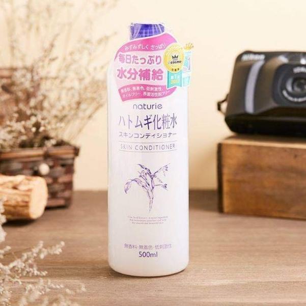 Nước hoa hồng hạt ý dĩ Naturie Hatomugi 500ml