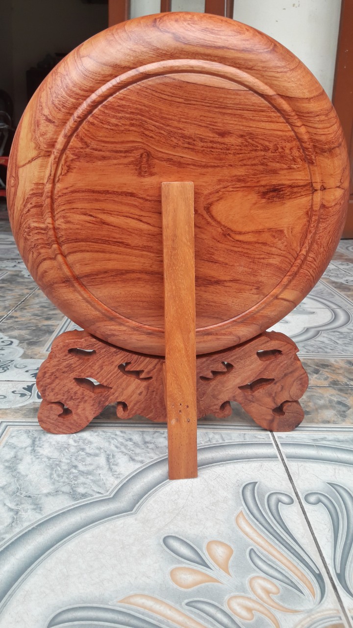Tranh đĩa phong thủy chữ Tâm gỗ hương