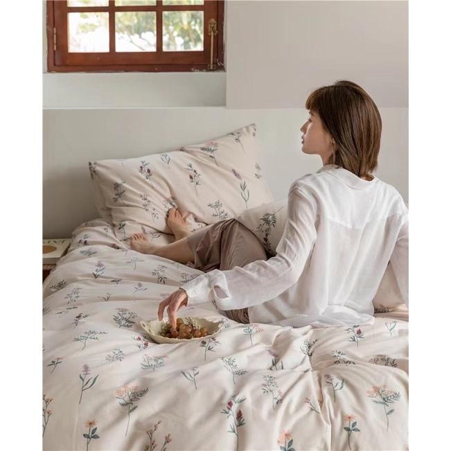 Bộ Chăn Ga Gối Cotton Living Hàng 100%cotton Nhập Khẩu Cao Cấp 4 Món Hoa Nhí Mang Phong Cách Cổ Điển