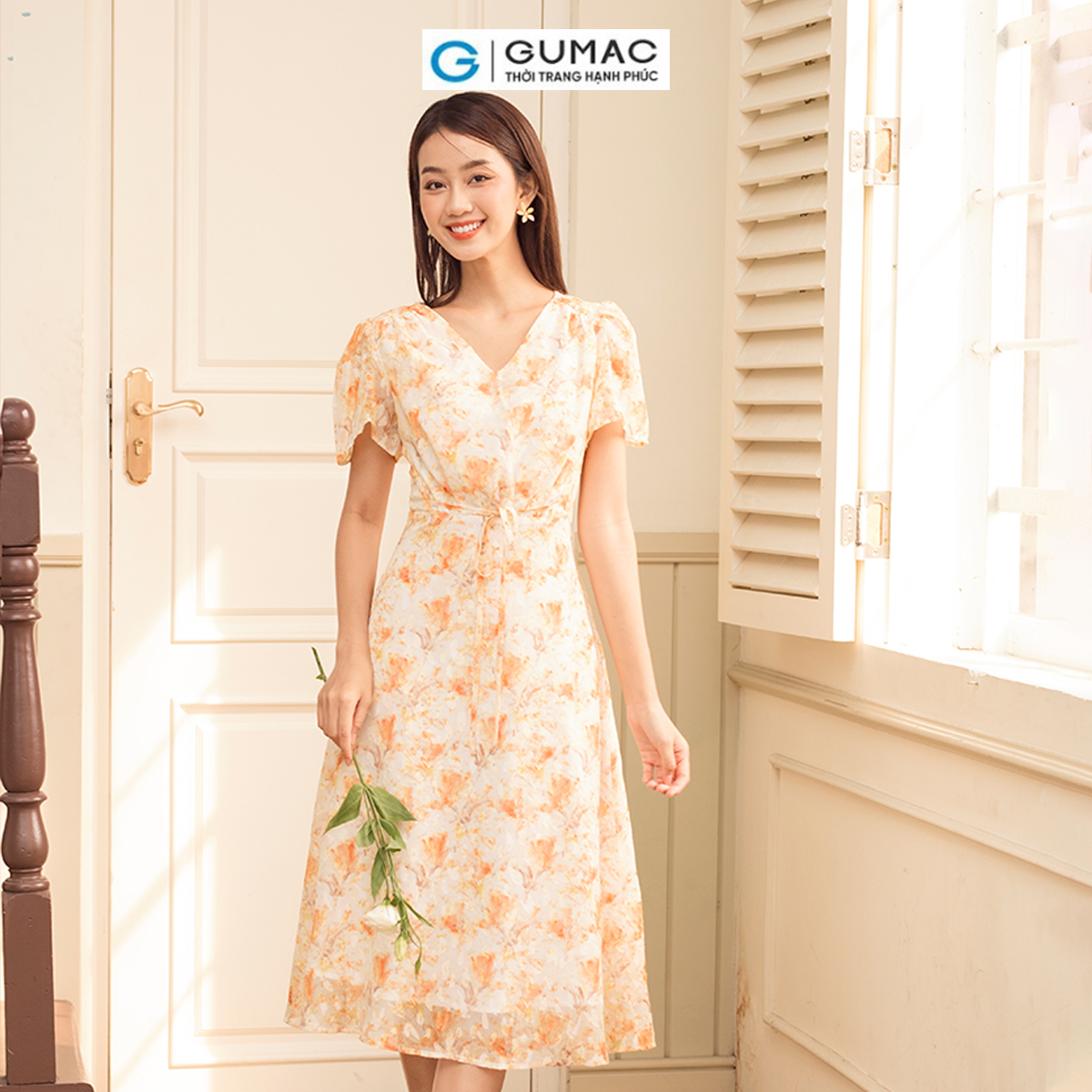 Đầm 2 lớp cổ V hoa thắt nơ eo nữ tính thanh lịch thời trang GUMAC DD06015