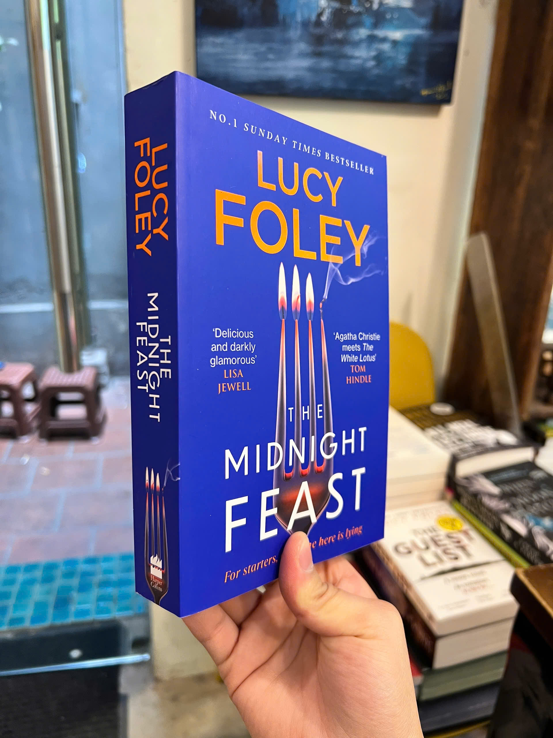 Sách - The Midnight Feast by Lucy Foley | Mystery Thriller / Trinh thám Tiếng Anh / Ngoại văn