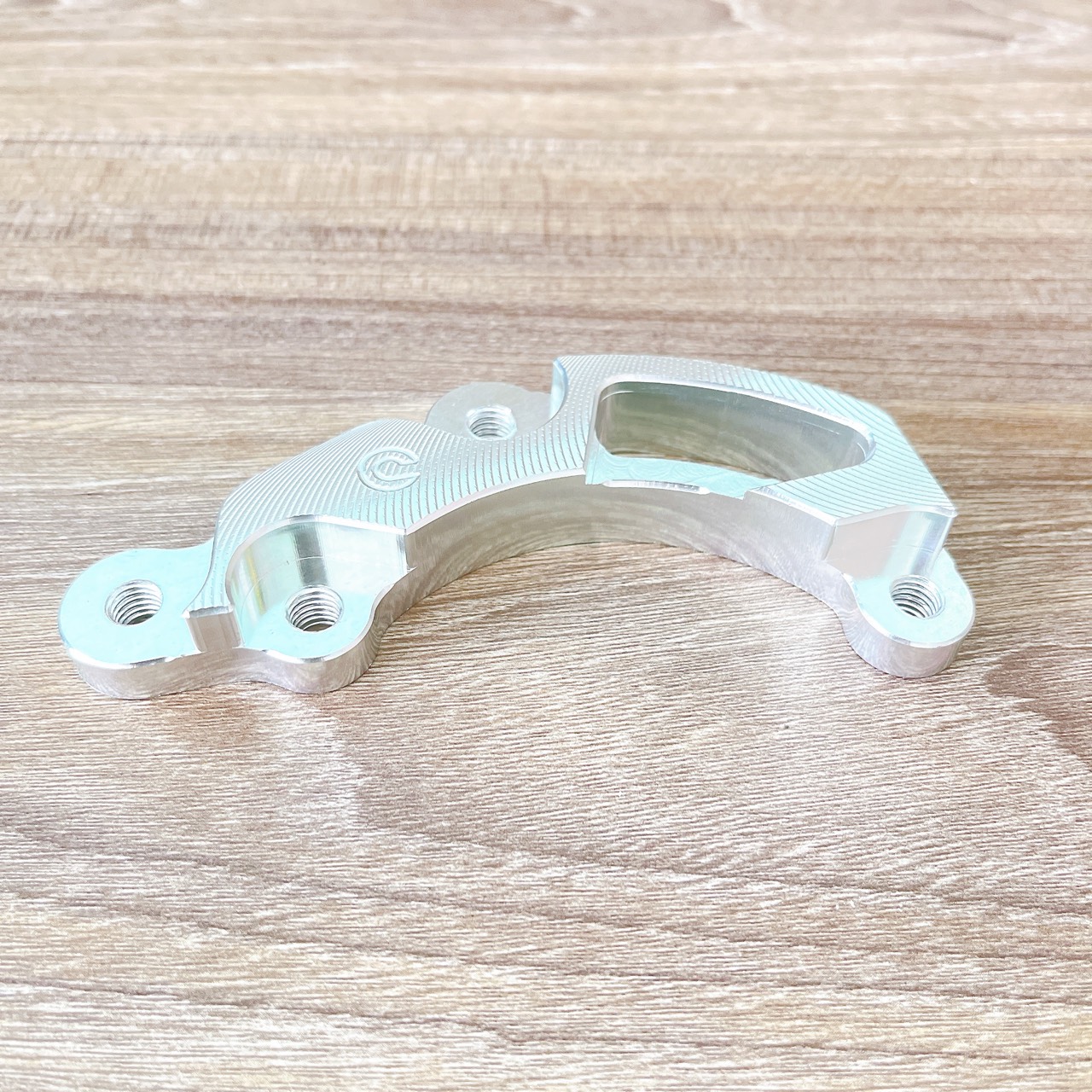 Pát trước Sì Po đĩa 220mm xài heo 2 Piston đối xứng